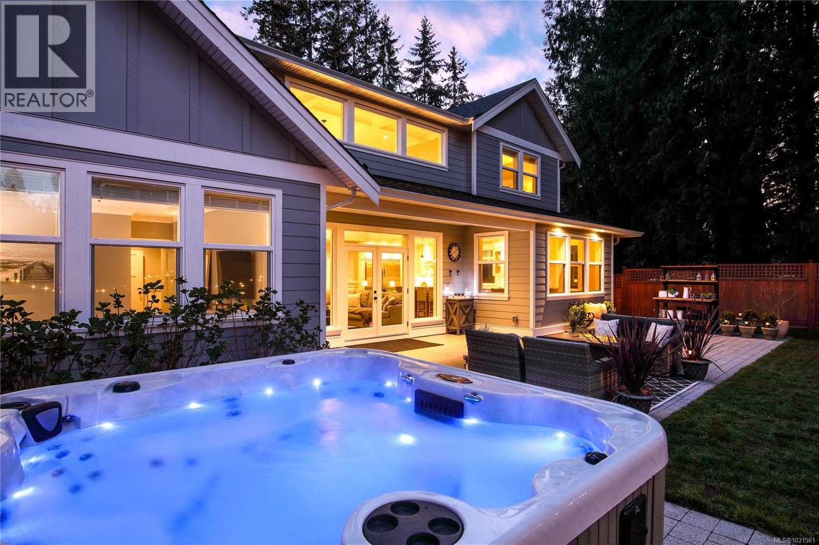  748 Walema Avenue, Saanich