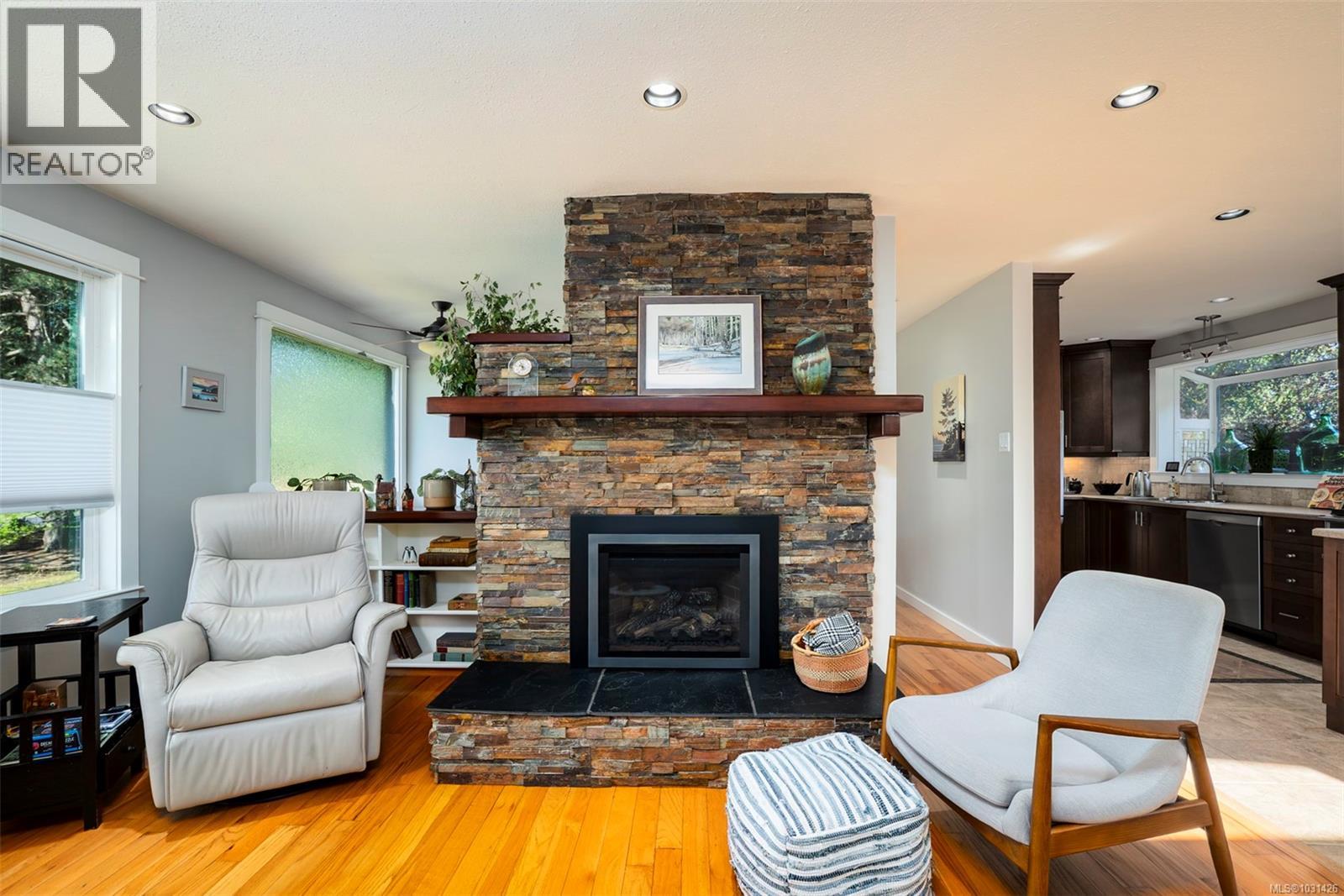 2370 MARLBOROUGH DR - 20