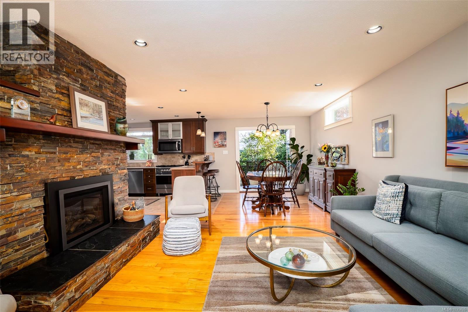 2370 MARLBOROUGH DR - 21