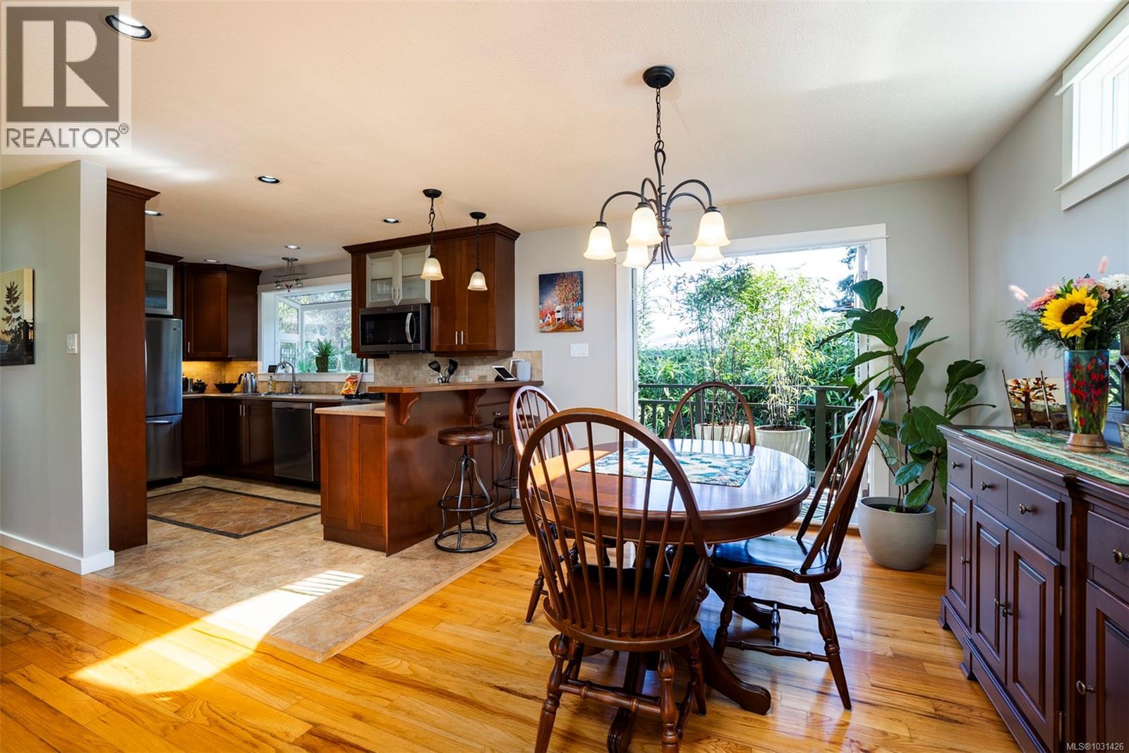 2370 MARLBOROUGH DR - Image 3