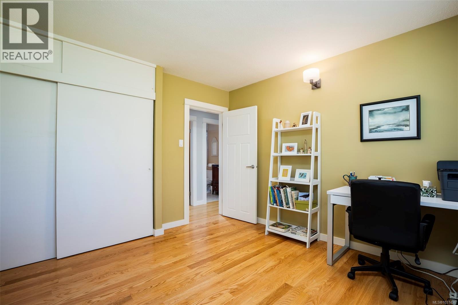 2370 MARLBOROUGH DR - 31