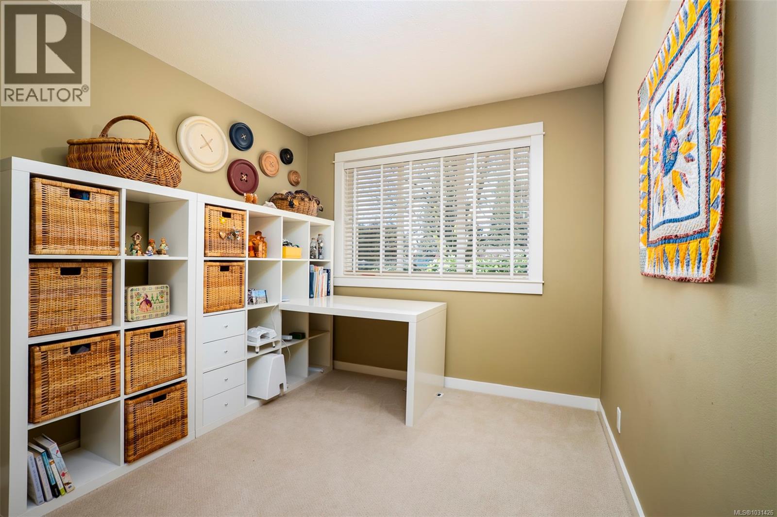 2370 MARLBOROUGH DR - 32