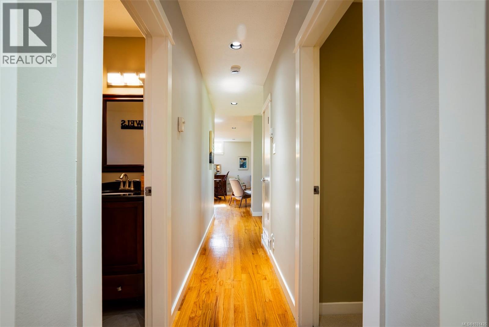 2370 MARLBOROUGH DR - 34