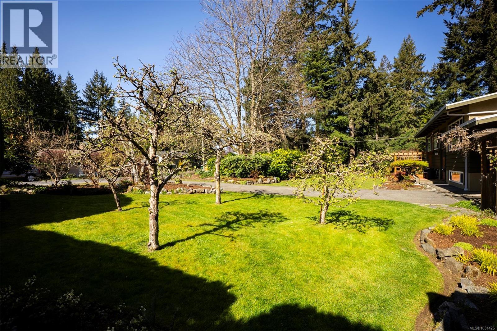 2370 MARLBOROUGH DR - 58