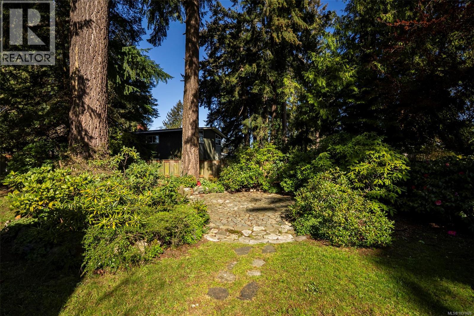 2370 MARLBOROUGH DR - 61