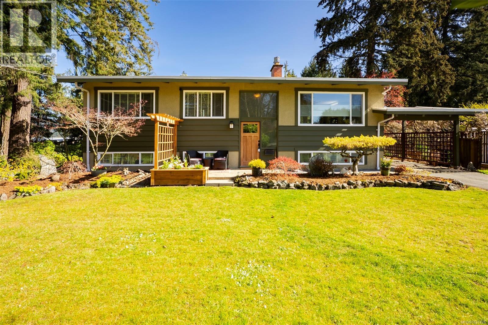 2370 MARLBOROUGH DR - 70