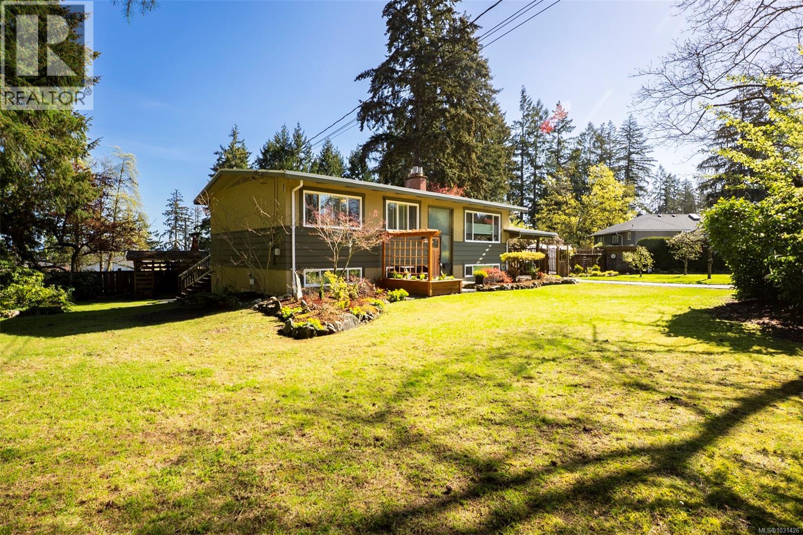 2370 MARLBOROUGH DR - 71