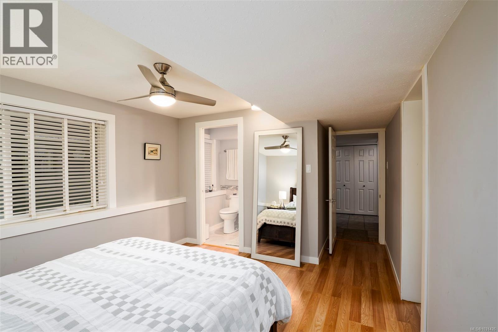 2370 MARLBOROUGH DR - 8