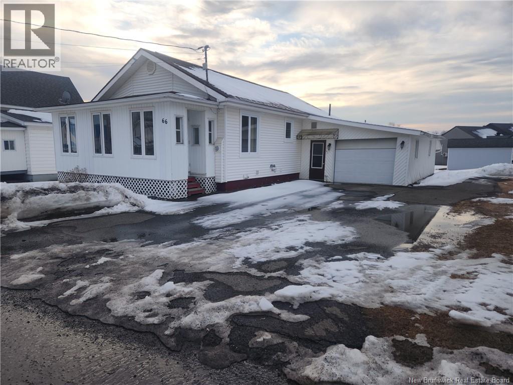 66 St-Antoine Street - 1