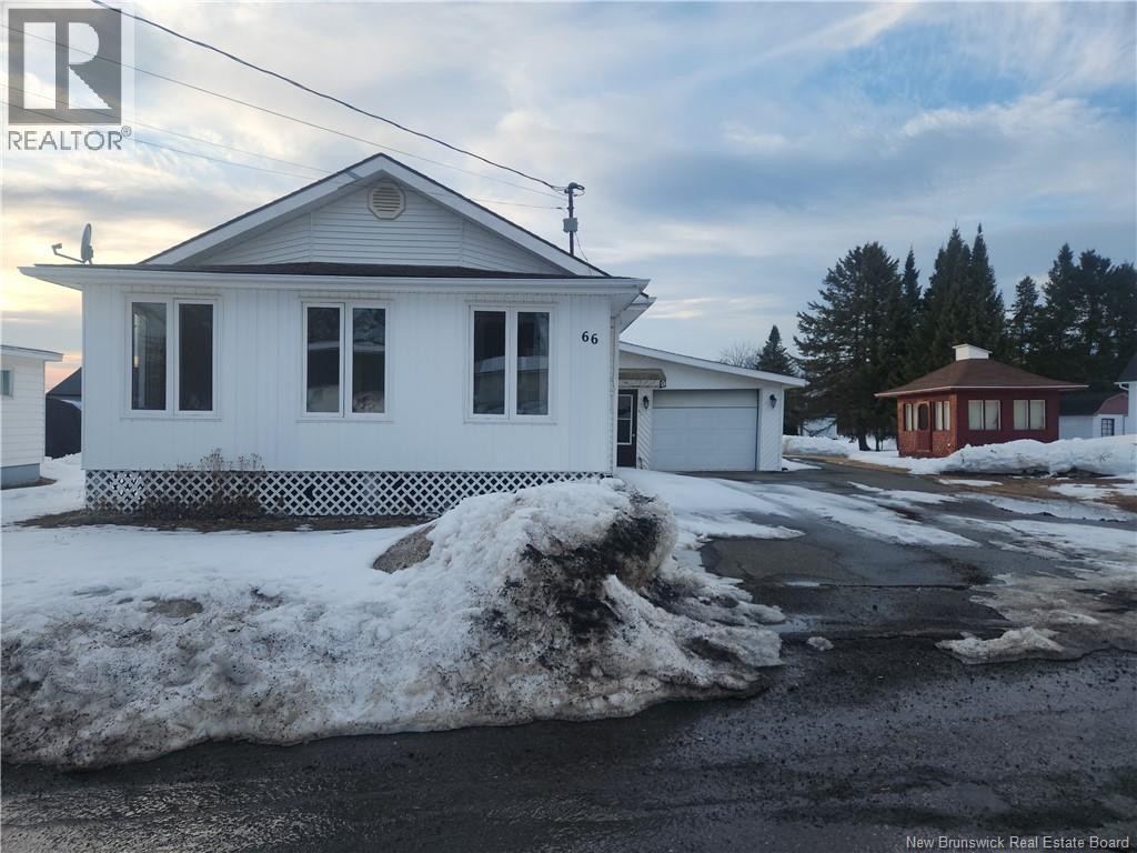 66 St-Antoine Street - 2