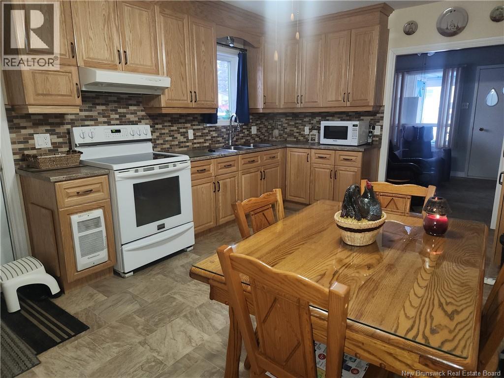 66 St-Antoine Street - 3