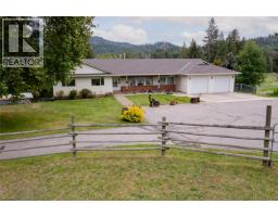 2240 97b Highway Se, Salmon Arm, BC V1E1X6 Photo 29