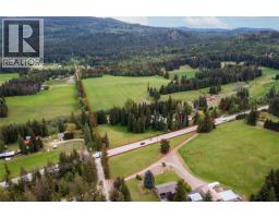 2240 97b Highway Se, Salmon Arm, BC V1E1X6 Photo 42