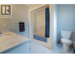 2240 97b Highway Se, Salmon Arm, BC V1E1X6 Photo 25