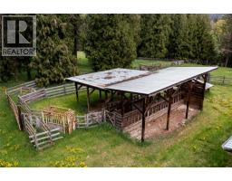 2240 97b Highway Se, Salmon Arm, BC V1E1X6 Photo 35