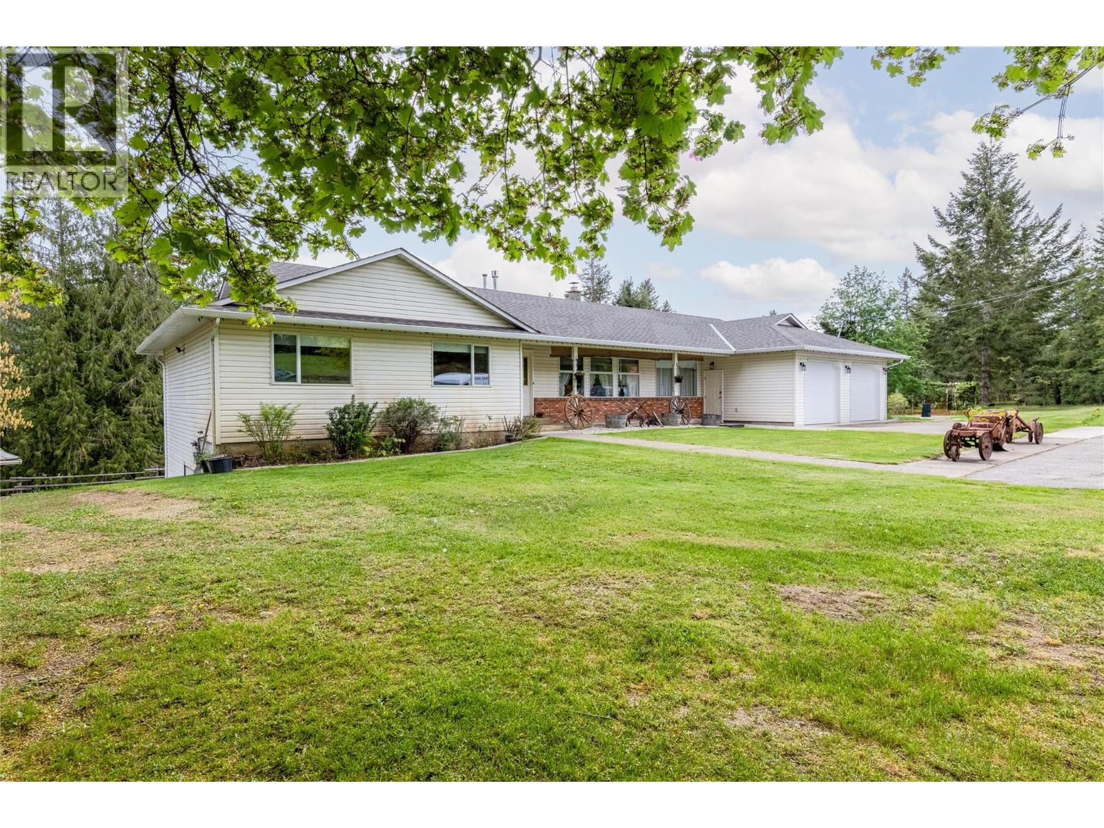2240 97B Highway SE, Salmon Arm
