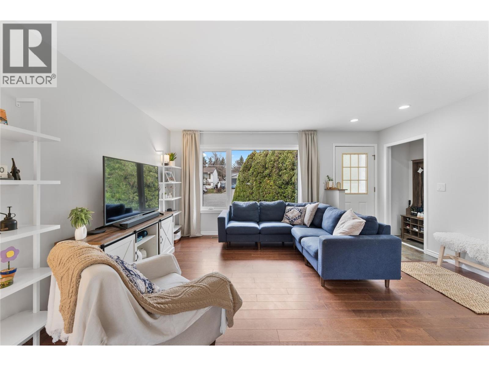  1233 Turri Avenue, Kelowna