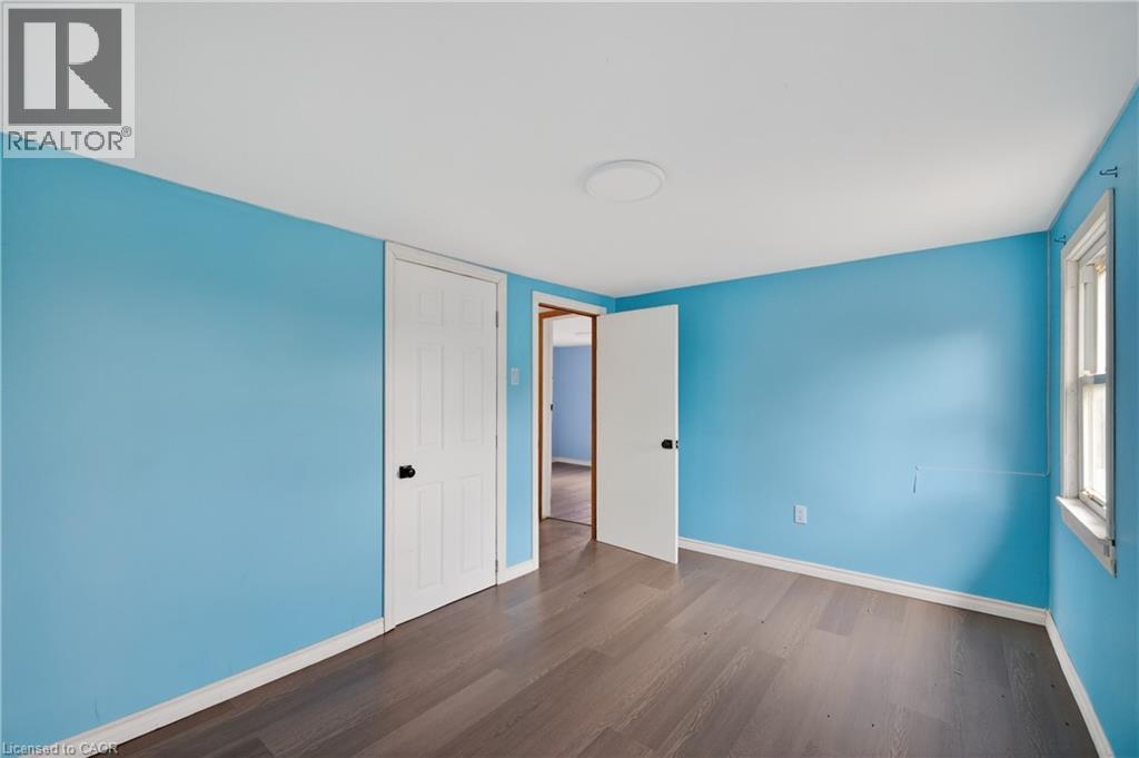 527 BOND Street - 24