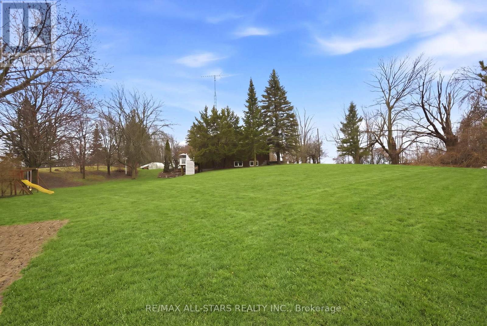 2407 ASHBRIDGE ROAD — photo 32