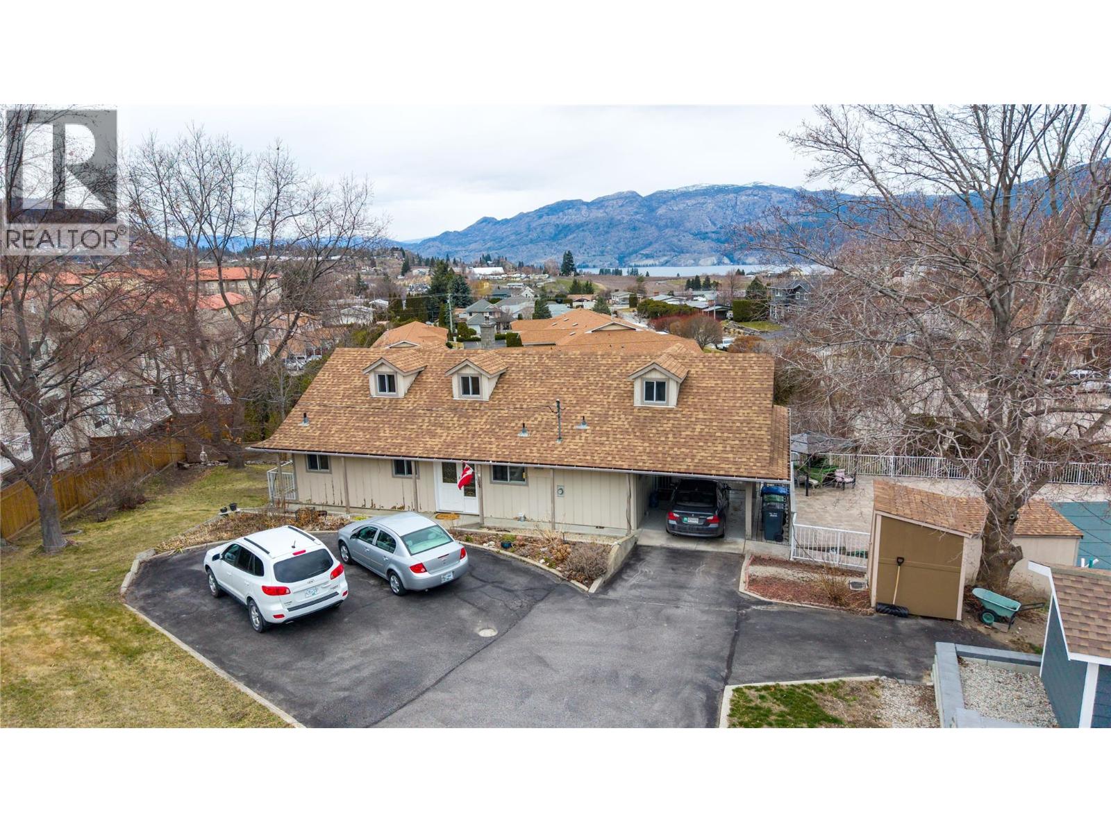 12203 Giants Head Road, Summerland