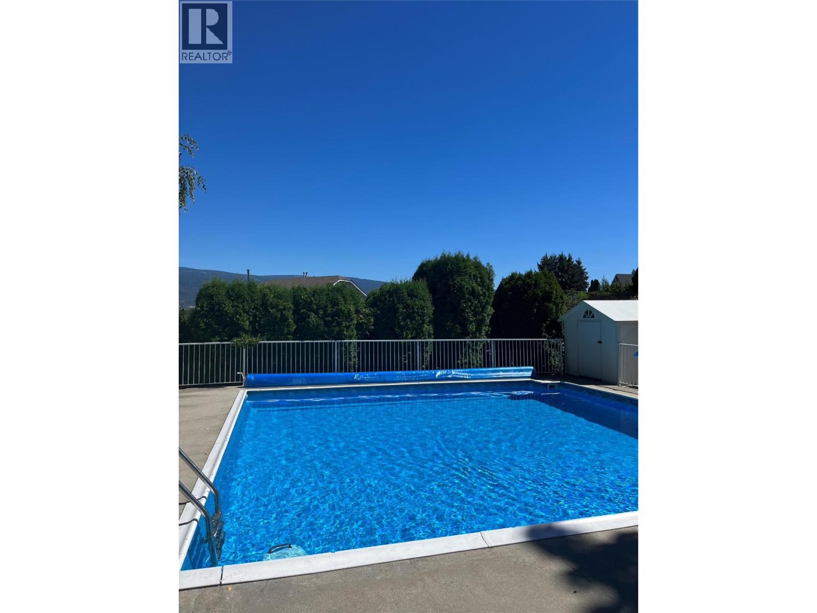 12203 Giants Head Road, Summerland