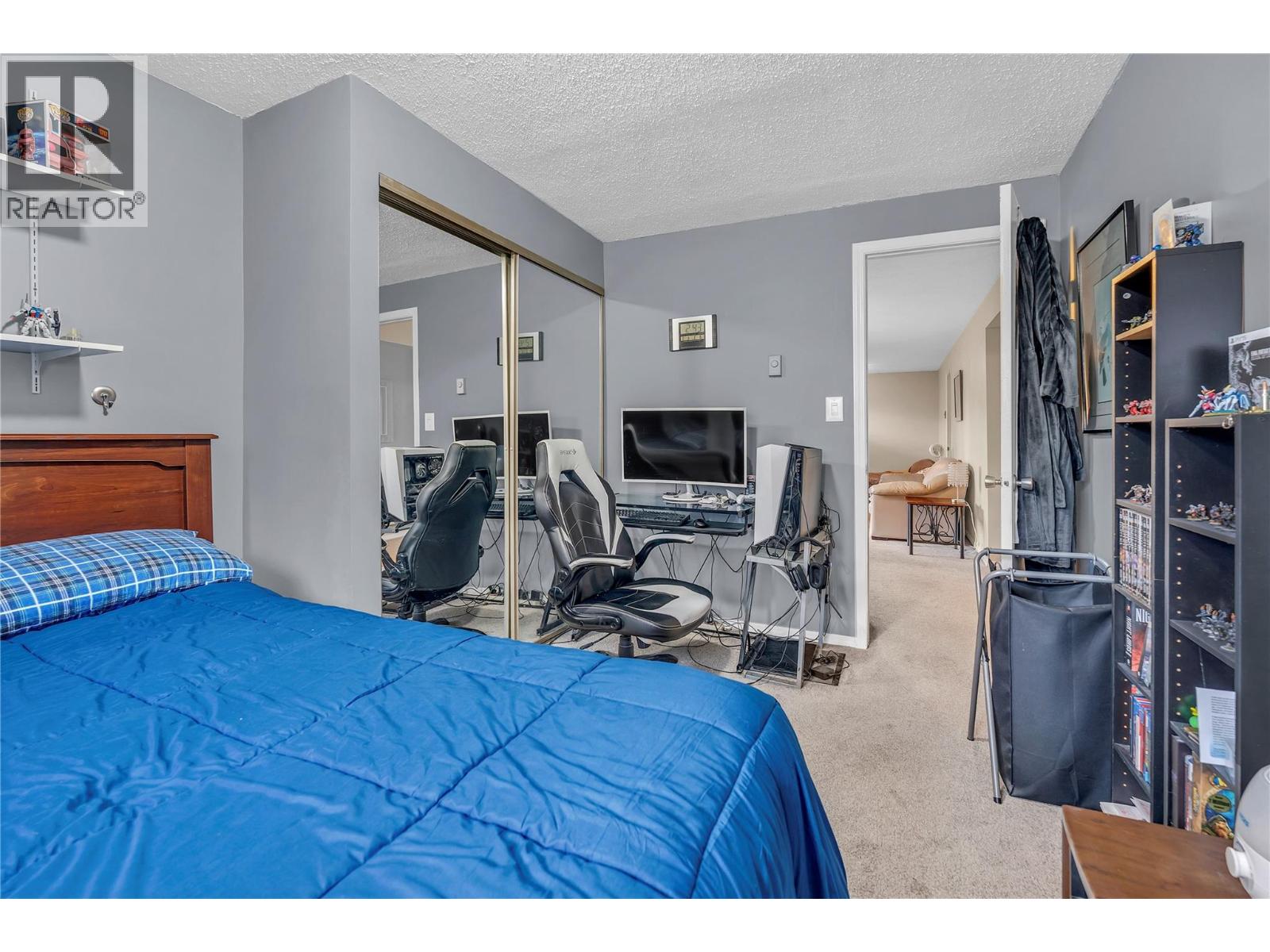 12203 Giants Head Road, Summerland