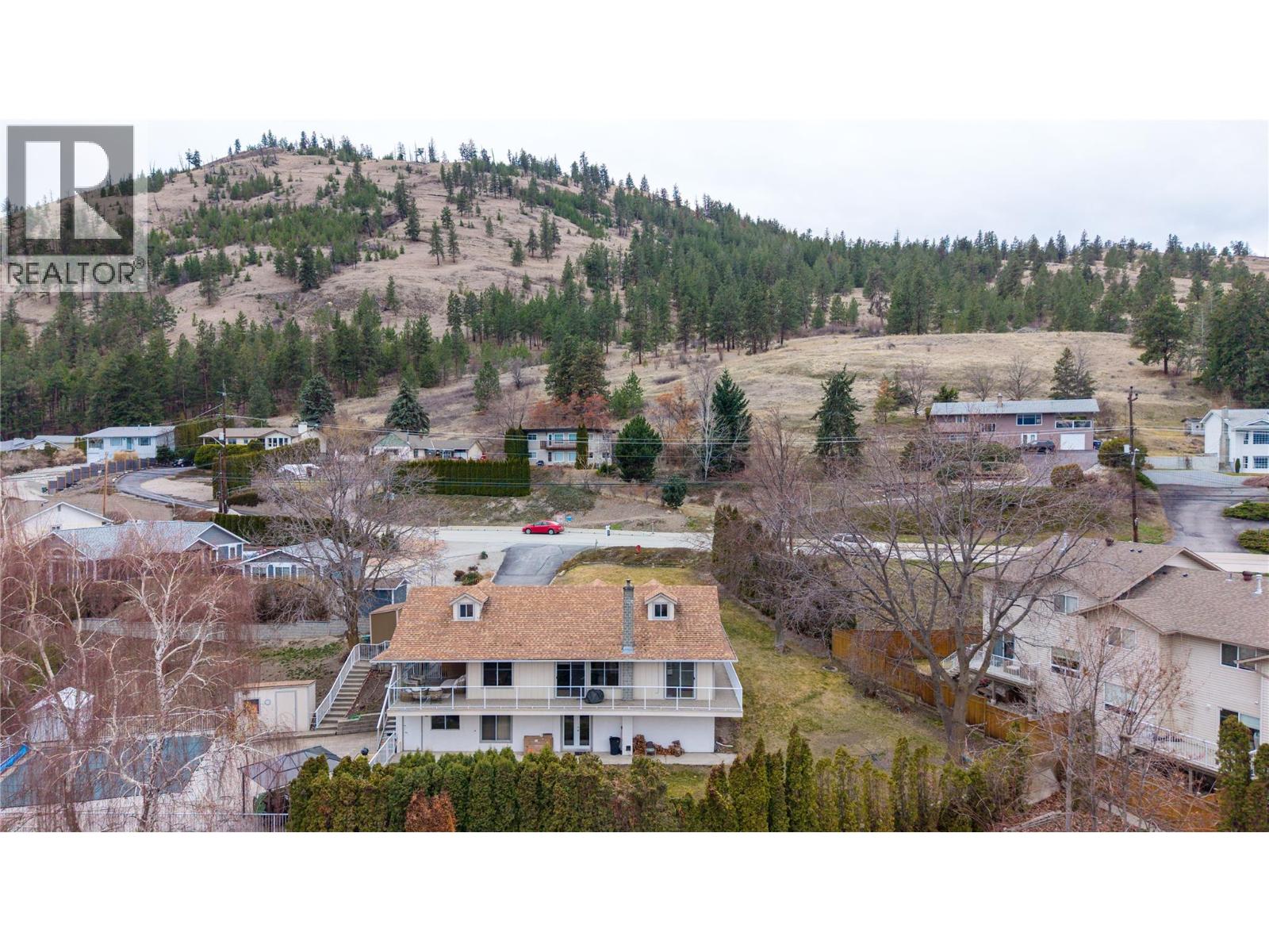 12203 Giants Head Road, Summerland