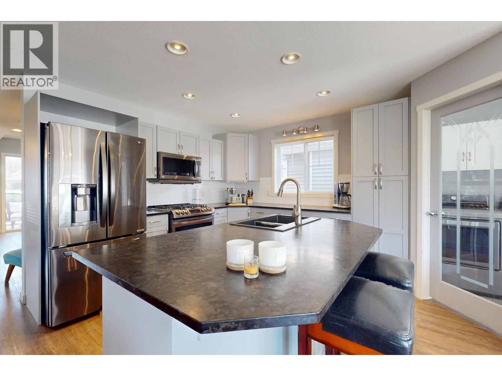 431 665 Cook Road, Kelowna