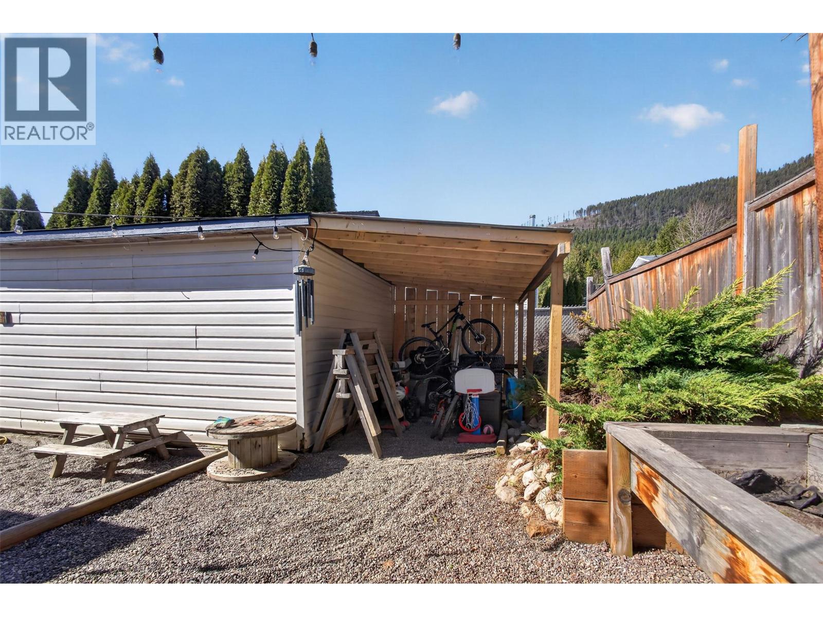 2367 Cedar Ridge Street, Lumby