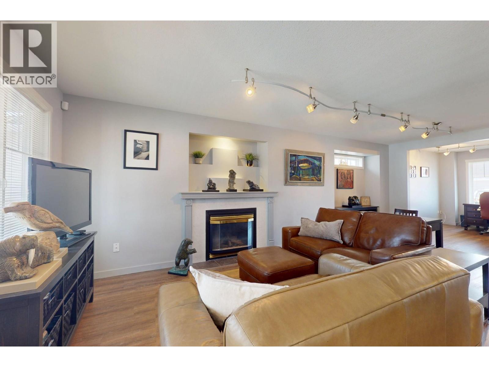#431 665 Cook Road - 33