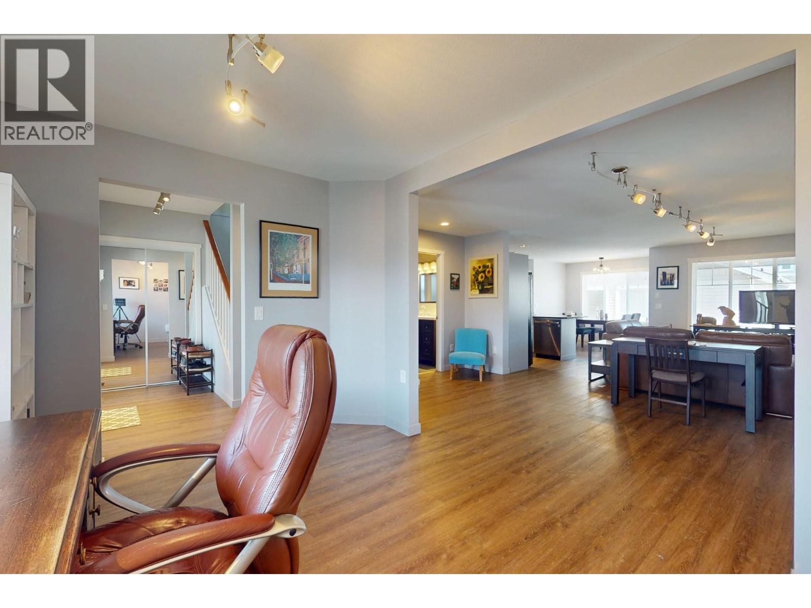 431 665 Cook Road, Kelowna