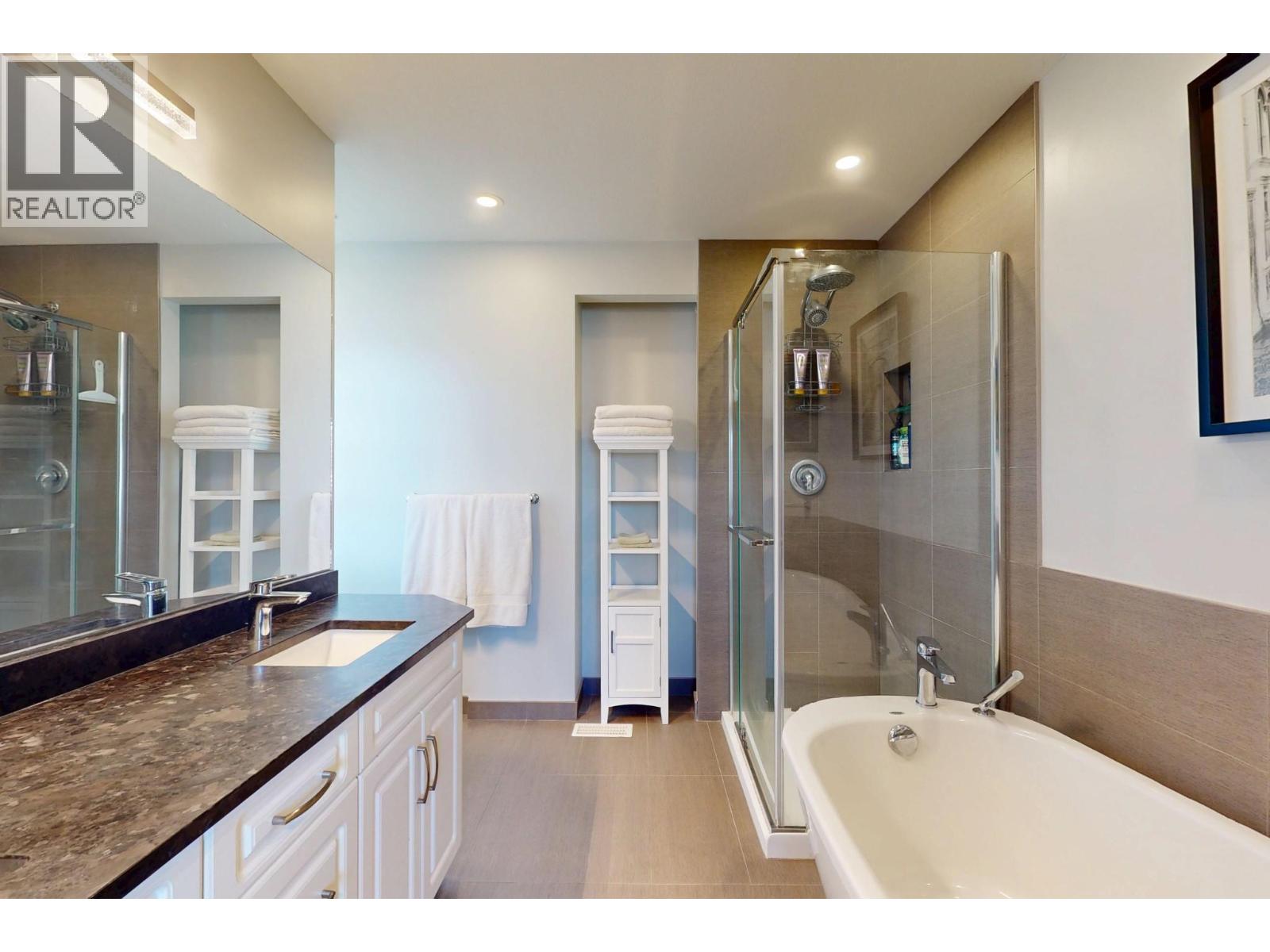 431 665 Cook Road, Kelowna