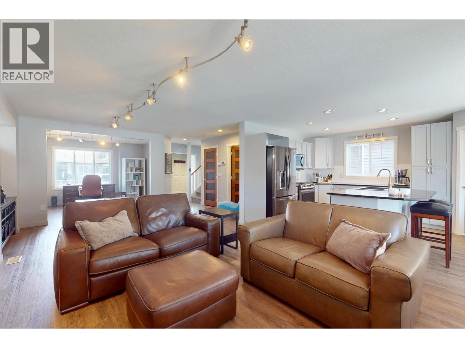 431 665 Cook Road, Kelowna