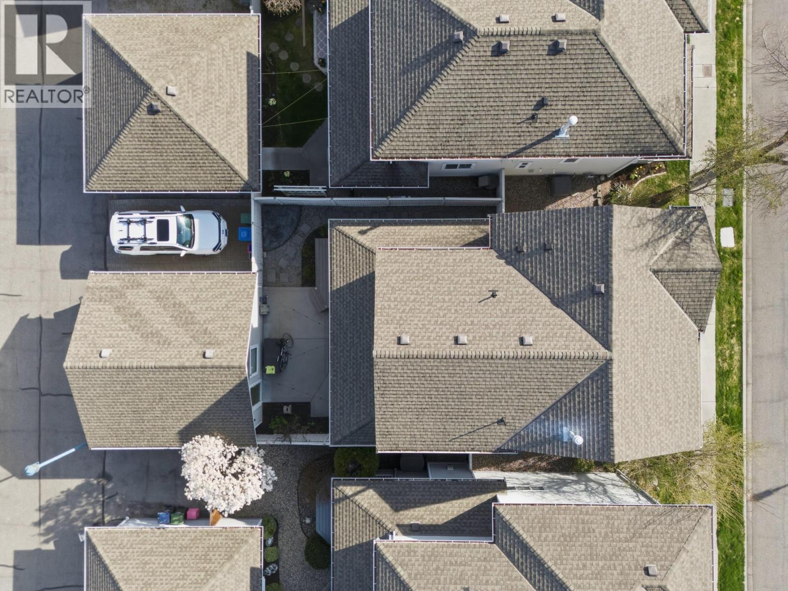 431 665 Cook Road, Kelowna