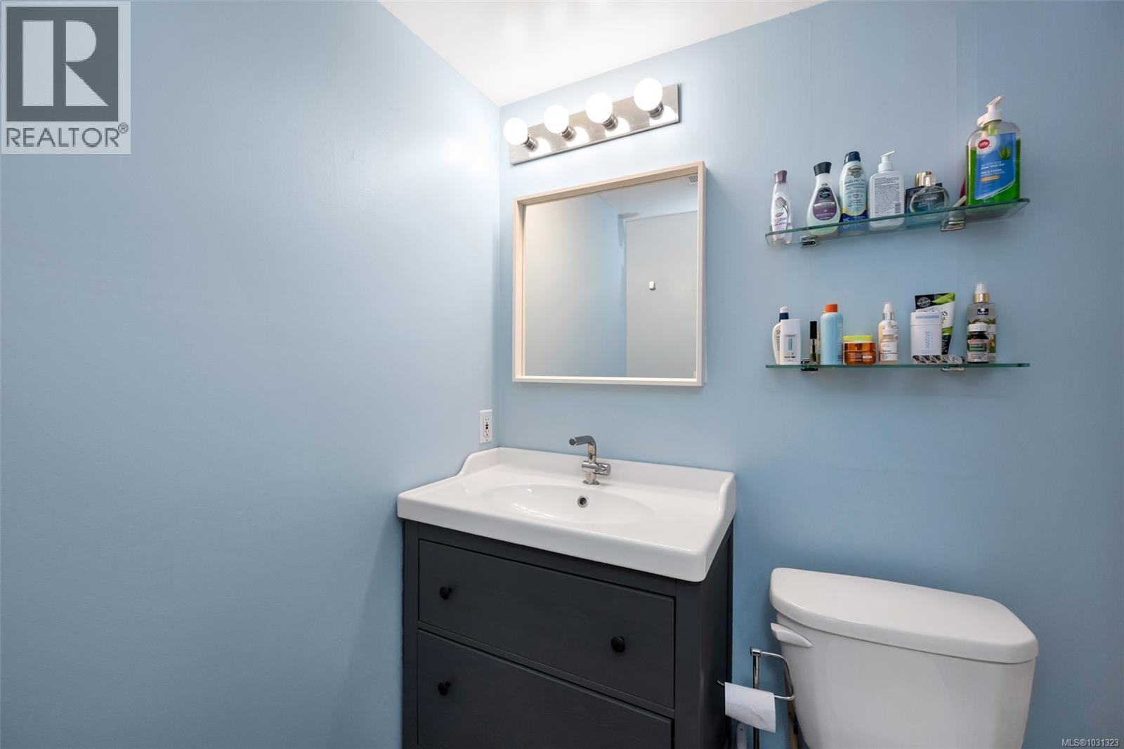 #108 1371 HILLSIDE AVE - 14