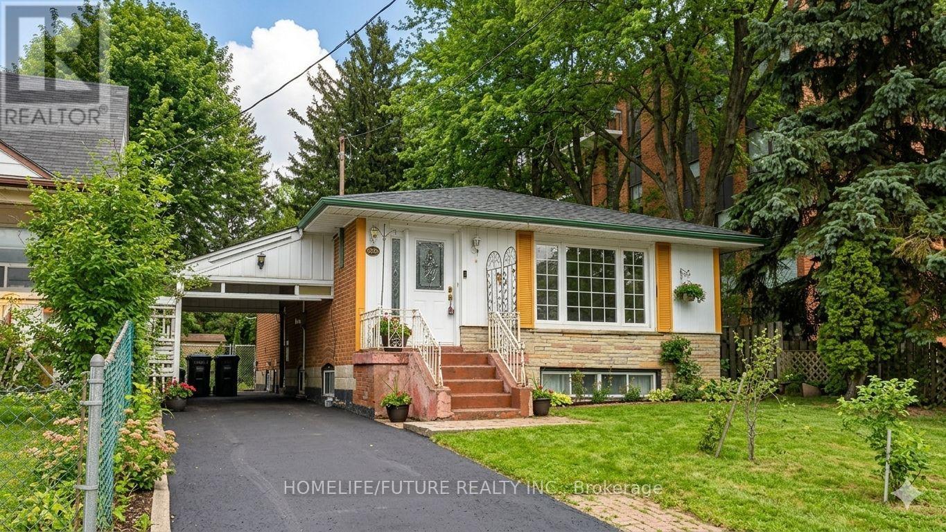 MAIN - 3732 ST CLAIR AVENUE E