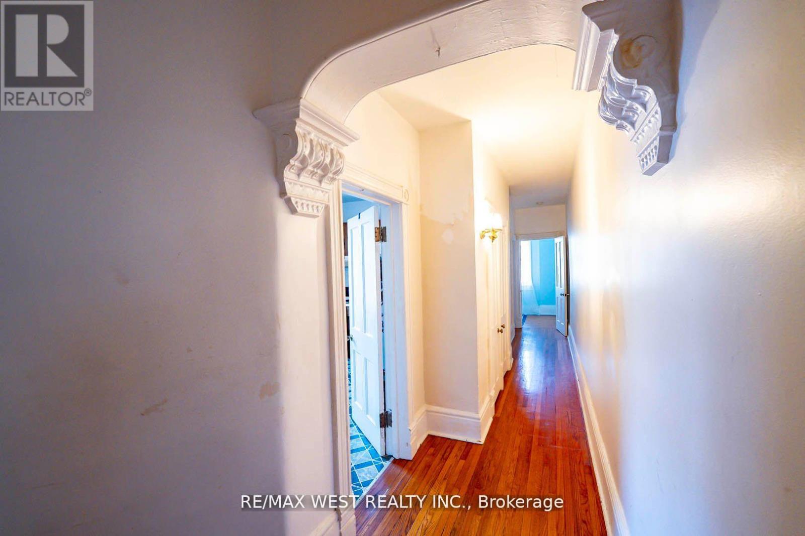217 GLADSTONE AVENUE - 15