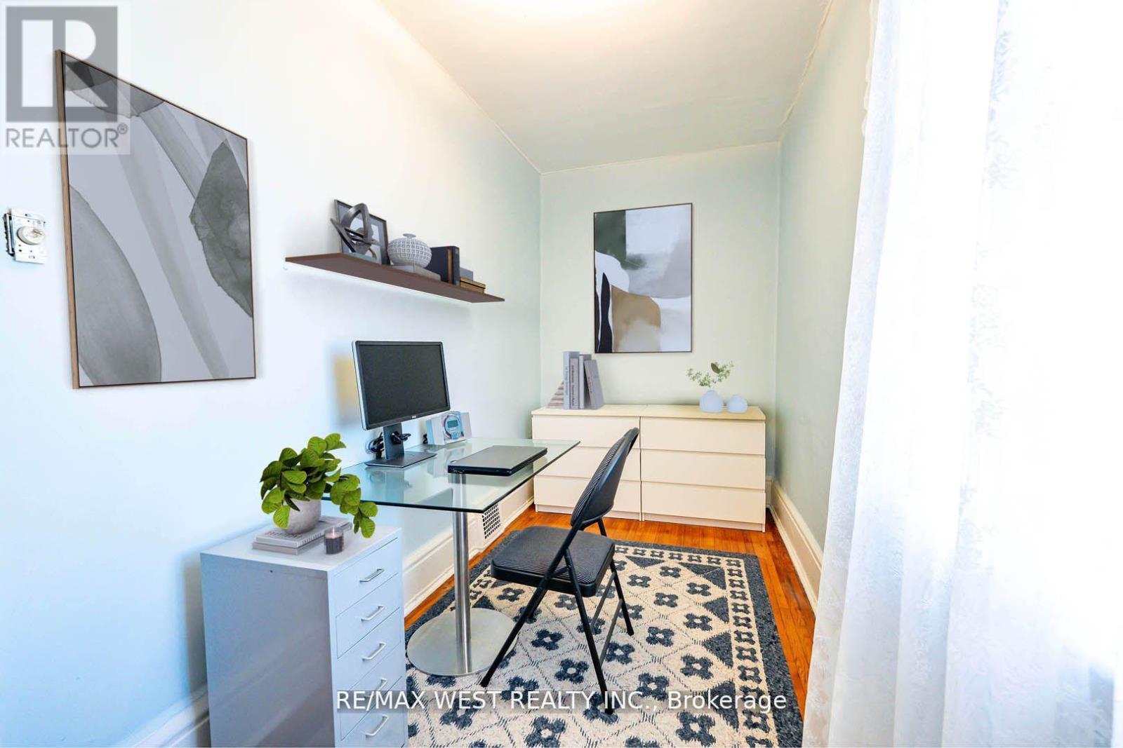 217 GLADSTONE AVENUE - 24
