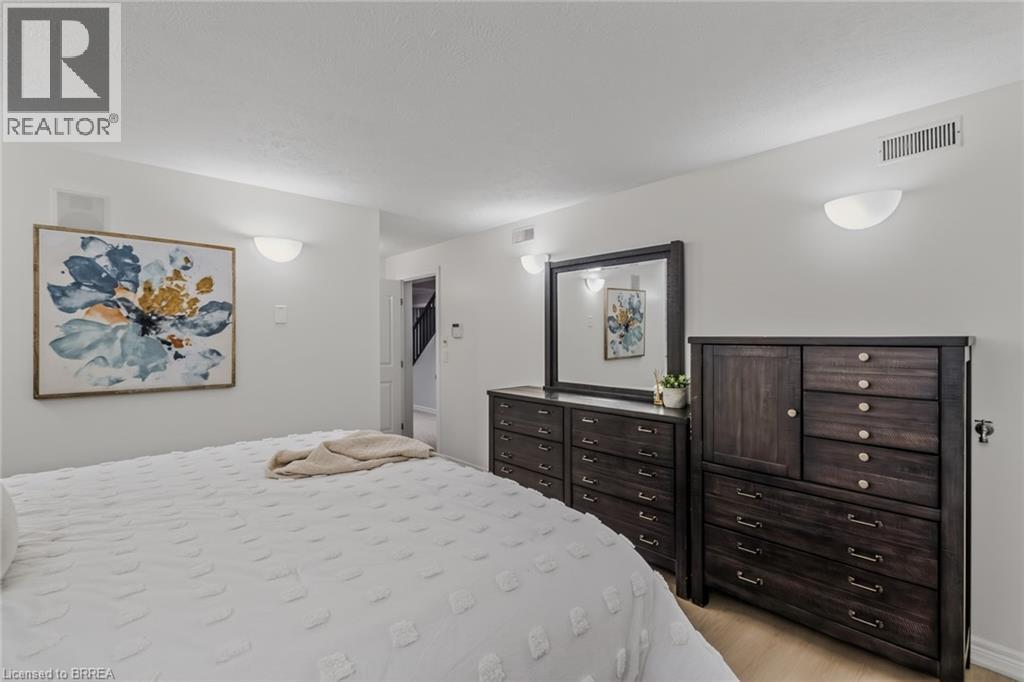 27 KERR SHAVER Terrace, Brantford, Ontario, N3T6H8 — Photo 43