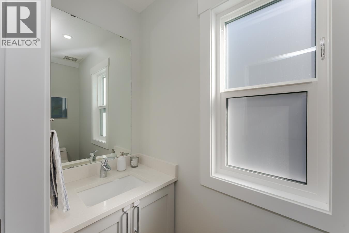 2870 VISTA RIDGE DRIVE - 11