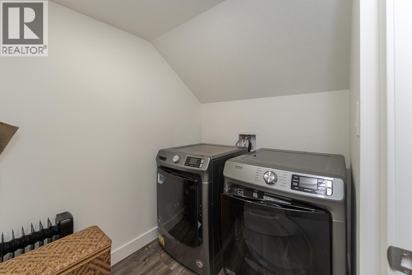 2870 VISTA RIDGE DRIVE - 27