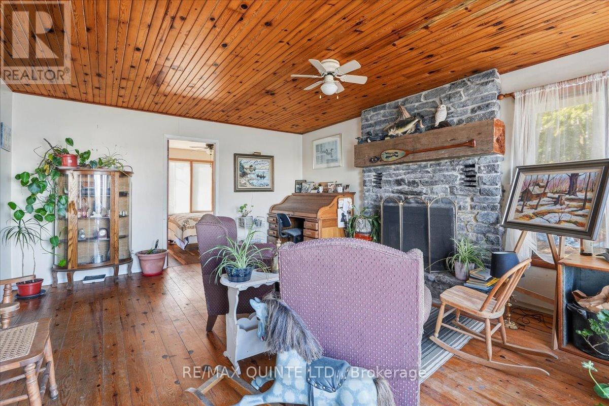 21D WILLOUGHBY LANE - 13