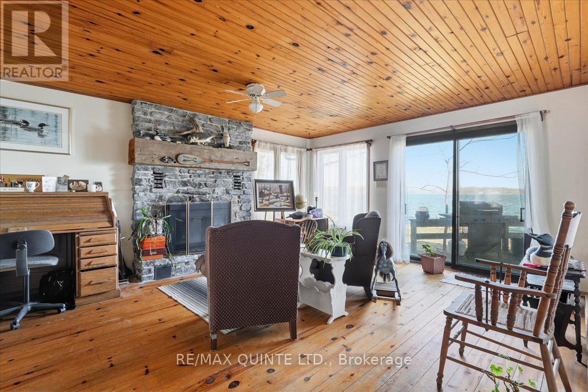 21D WILLOUGHBY LANE - 11