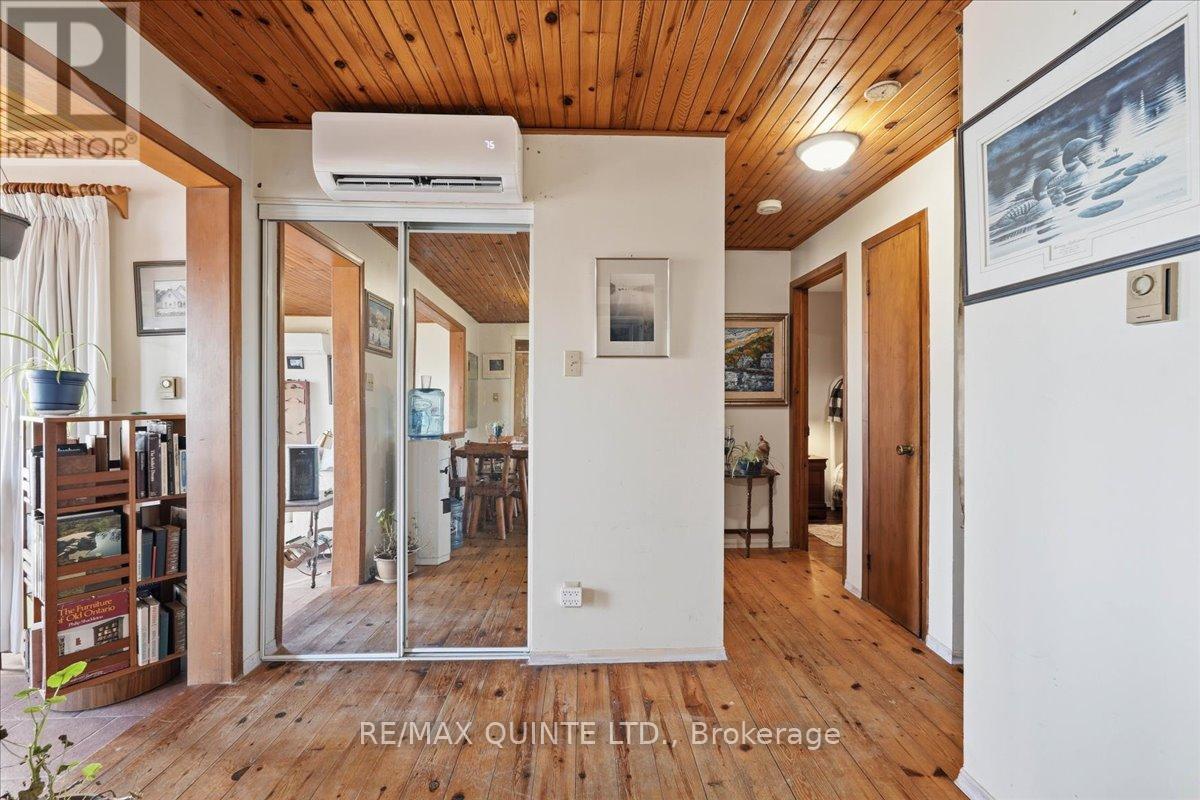 21D WILLOUGHBY LANE - 18