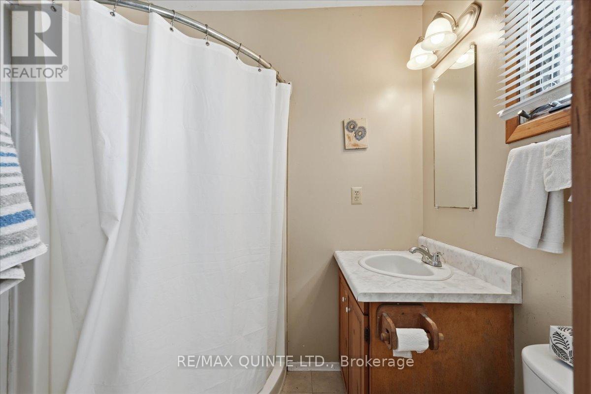 21D WILLOUGHBY LANE - 16
