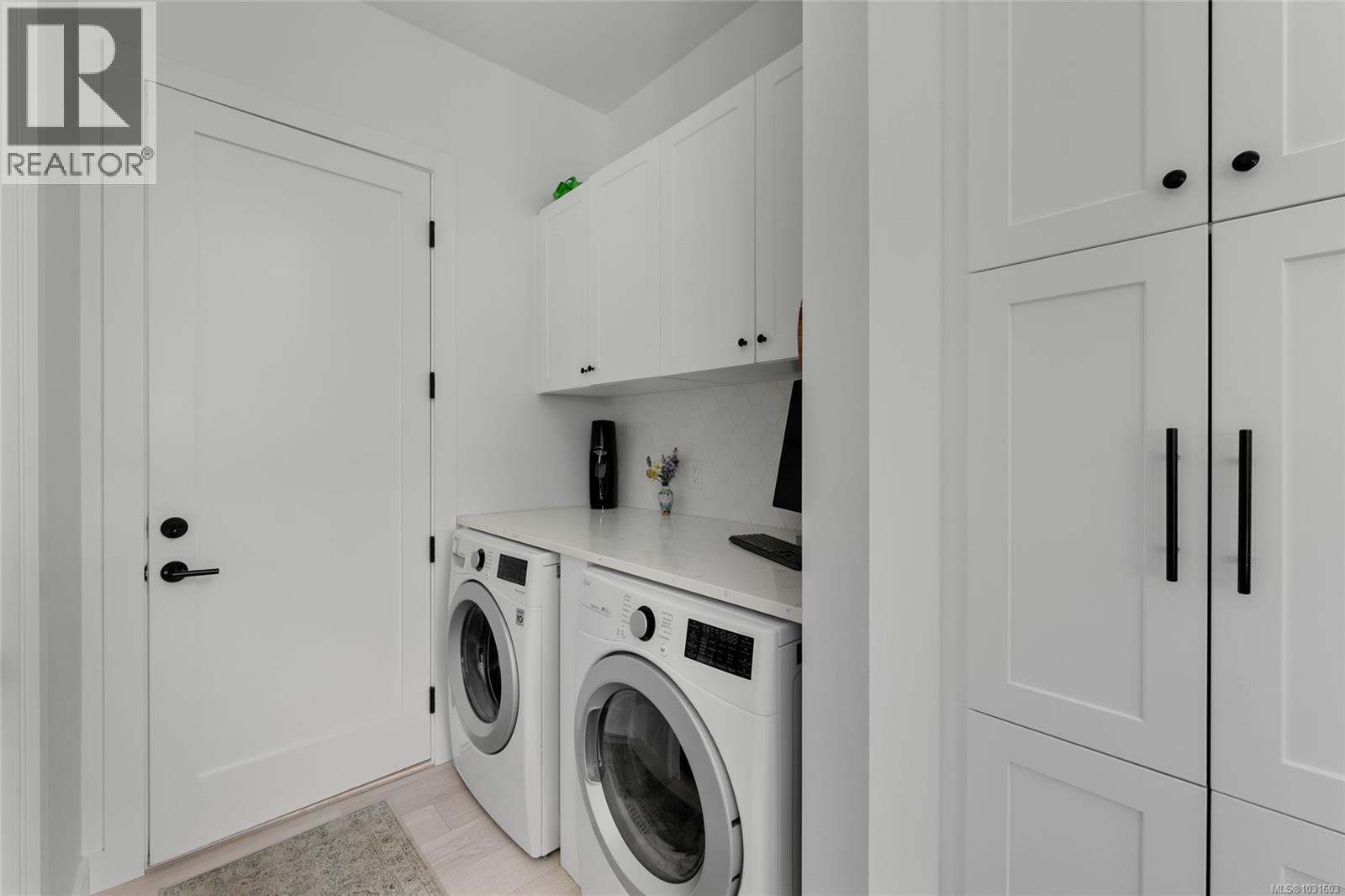 1197 BEWDLEY AVE - 10