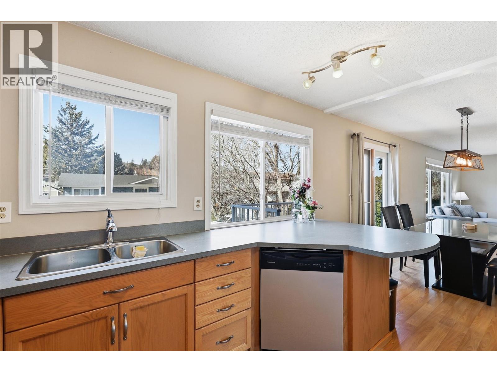 420 SENTINEL COURT - 15