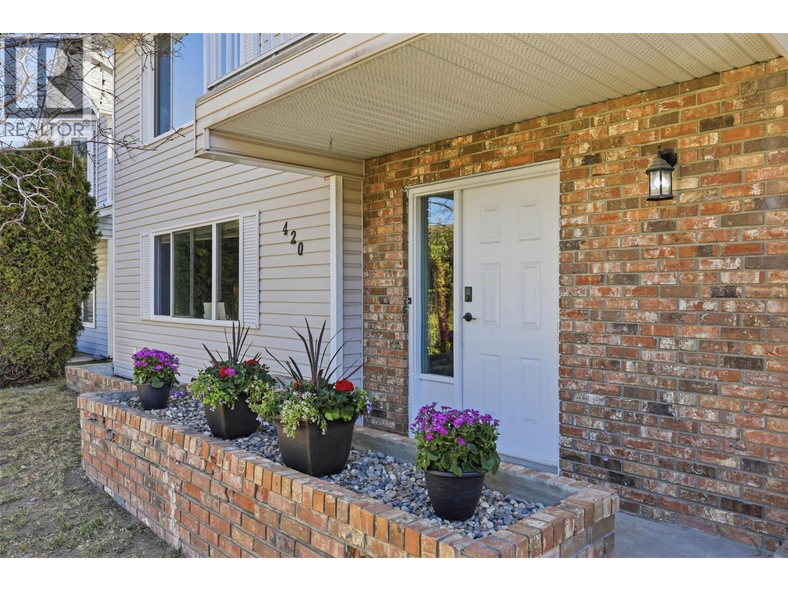 420 SENTINEL COURT - 4