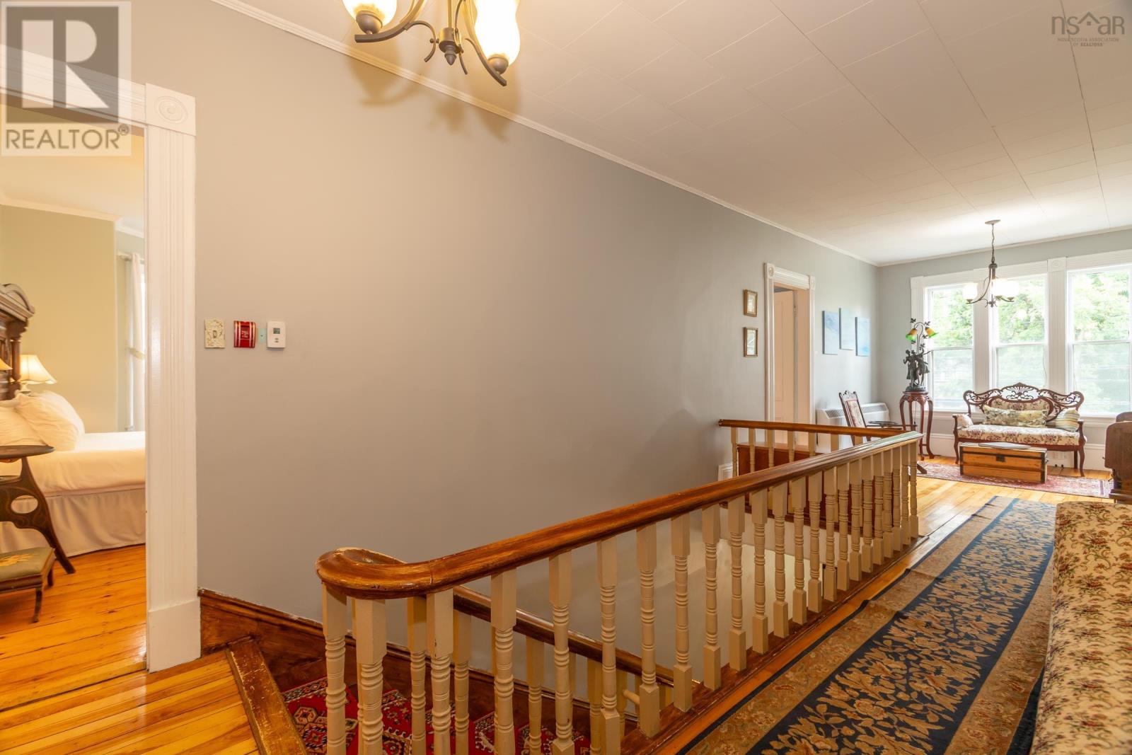 Property 21 of 50 of 548 St. George Street