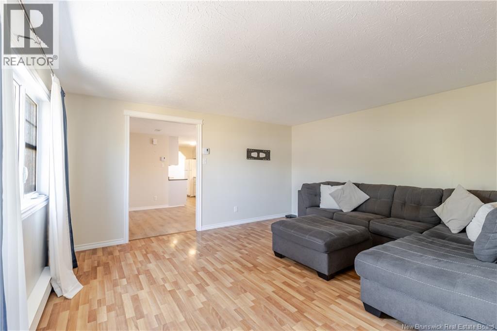 31 Leafwood Crescent — photo 14